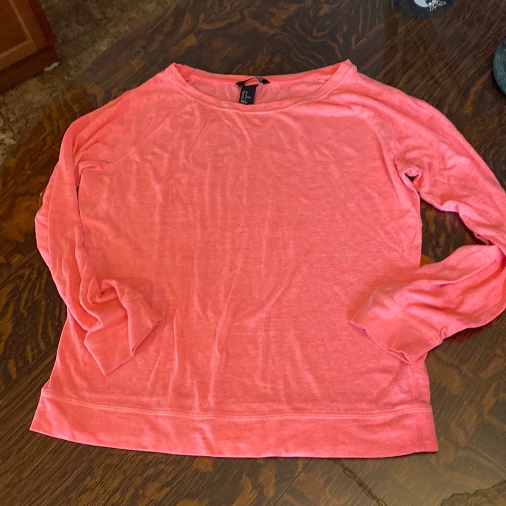 H&M Women’s Medium Light Weight Long Sleeve Shirt Heathered Peach/Orange/Pink